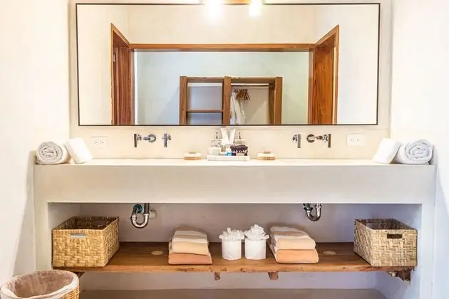 Sunrise Master Suite