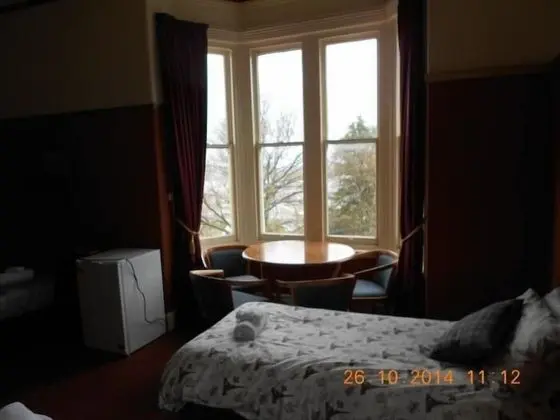 Family Oda, Sigara İçilmez, Ortak Banyo (Huge Family Room)