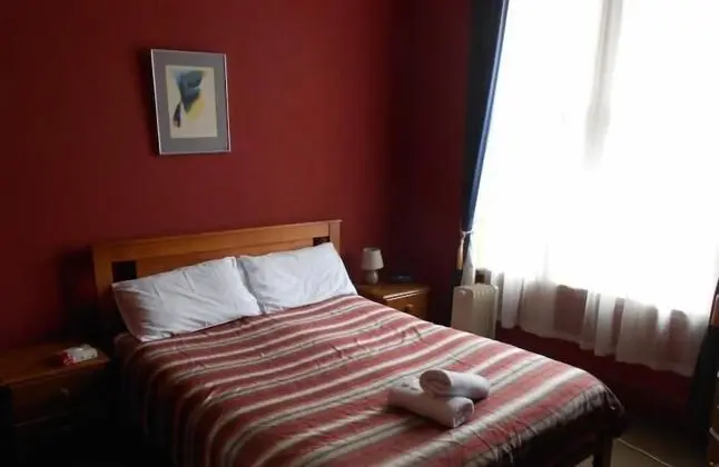 Standard Oda, Sigara İçilmez, Ortak Banyo (STANDARD ROOM)