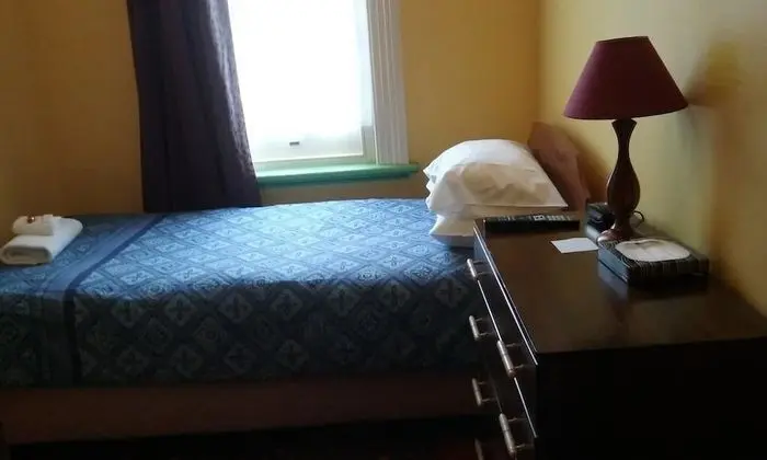 Standard Oda, Sigara İçilmez, Ortak Banyo (STANDARD ROOM)