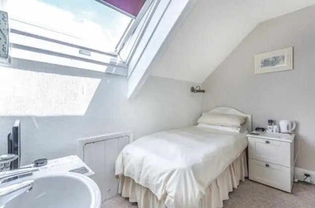 Tek Kişilik Oda, Banyolu/Duşlu (Shower, 2nd floor)