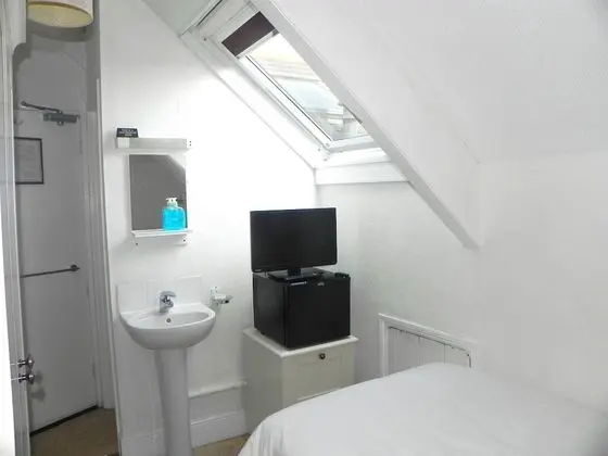 Tek Kişilik Oda, Banyolu/Duşlu (Shower, 2nd floor)