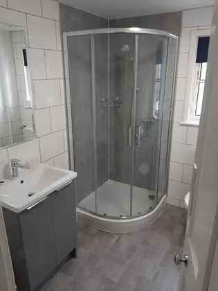 Traditional Tek Büyük Yataklı Oda, Banyolu/Duşlu (Shower)