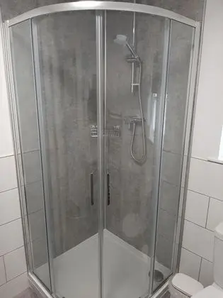 Traditional Tek Büyük Yataklı Oda, Banyolu/Duşlu (Shower)