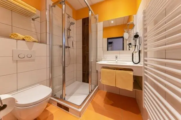 Comfort Tek Büyük Yataklı Oda (Kat. 2)