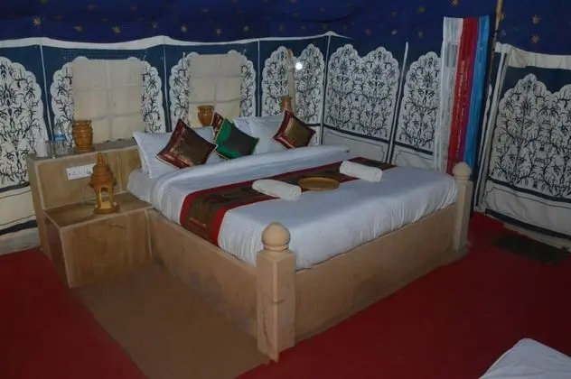 Deluxe Çadır, 1 Çift Kişilik Yatak