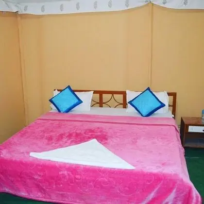 Deluxe Çadır, 1 Çift Kişilik Yatak