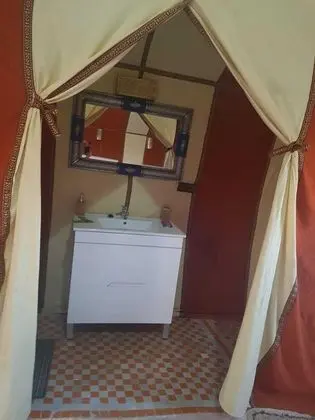 Dört Kişilik Oda, Birden Çok Yatak, Sigara İçilmez
