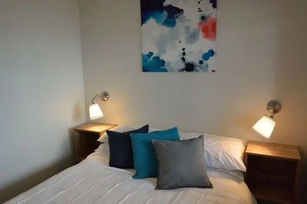 Standard Apart Daire, 2 Yatak Odası, Göl Manzaralı (1 Queen and 1 Double and 1 Single bed)