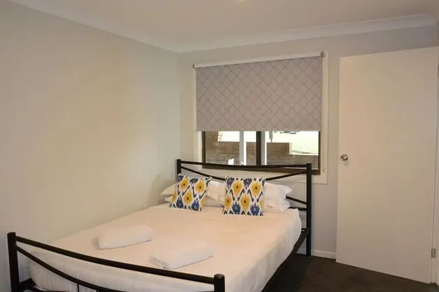 Standard Apart Daire, 2 Yatak Odası, Göl Manzaralı (1 Queen and 1 Double and 1 Single bed)