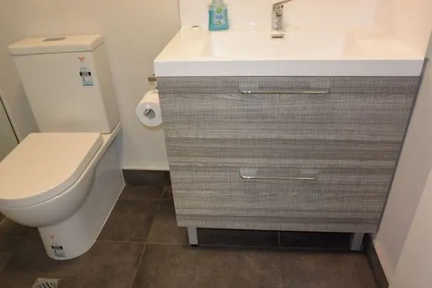 Standard Apart Daire, 2 Yatak Odası, Göl Manzaralı (1 Queen and 1 Double and 1 Single bed)