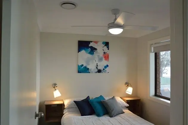 Standard Apart Daire, 2 Yatak Odası, Göl Manzaralı (1 Queen and 1 Double and 1 Single bed)