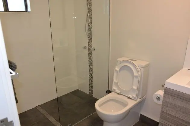 Standard Apart Daire, 2 Yatak Odası, Göl Manzaralı (1 Queen and 1 Double and 1 Single bed)