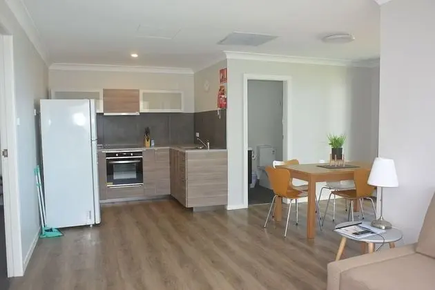 Standard Apart Daire, 2 Yatak Odası, Göl Manzaralı (1 Queen and 1 Double and 1 Single bed)