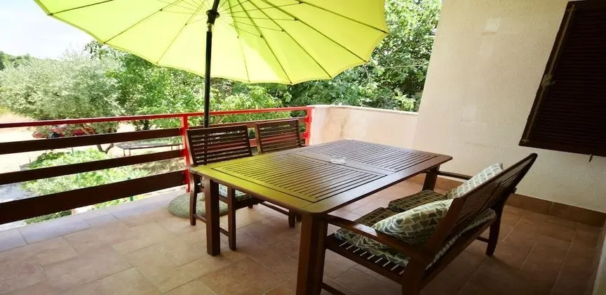 Family Apartment, 1 Bedroom, Bathtub, Partial Sea View