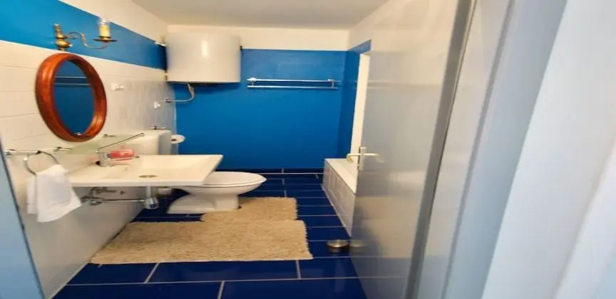 Family Apartment, 1 Bedroom, Bathtub, Partial Sea View