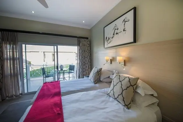 Luxury Oda