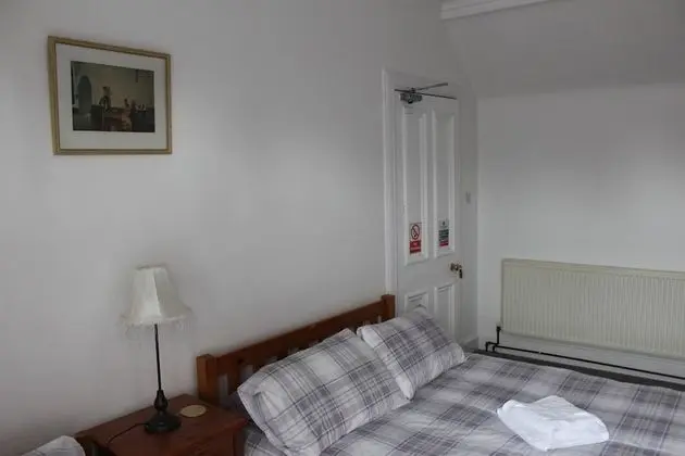 Deluxe Tek Büyük Yataklı Oda (with Shower)