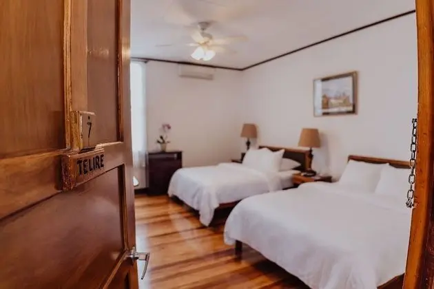 Deluxe Tek Büyük Yataklı Oda, 2 Çift Kişilik Yatak