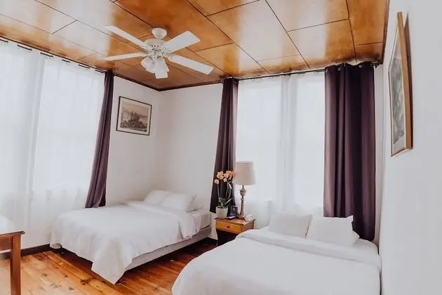 Deluxe Tek Büyük Yataklı Oda, 2 Çift Kişilik Yatak