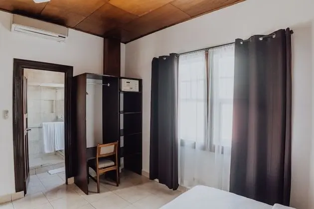 Deluxe Tek Büyük Yataklı Oda, 2 Çift Kişilik Yatak