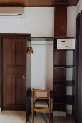 Deluxe Tek Büyük Yataklı Oda, 2 Çift Kişilik Yatak