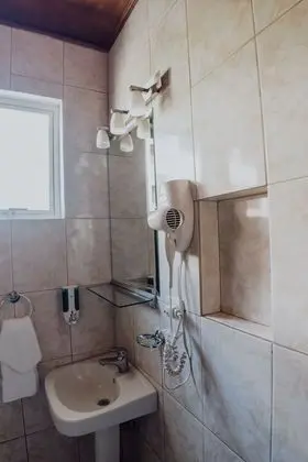 Deluxe Tek Büyük Yataklı Oda, 2 Çift Kişilik Yatak