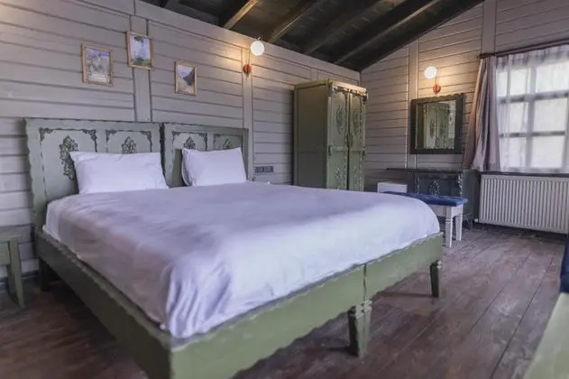 Bungalow, Göl Tarafı, Teraslı