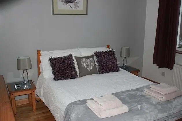 Dunshee Garden Suite