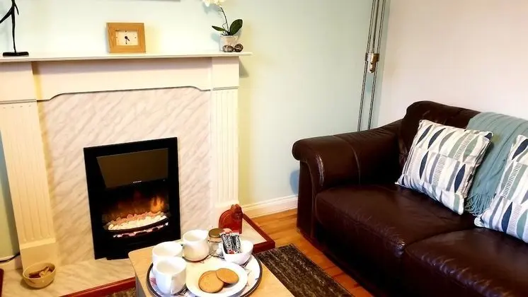 Dunshee Garden Suite