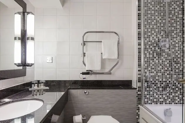 Classic Tek Büyük Yataklı Oda