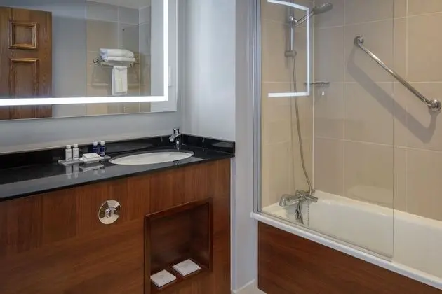 Superior Tek Büyük Yataklı Oda (VIQ Room)