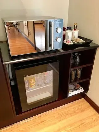 Luxury Queen Suite