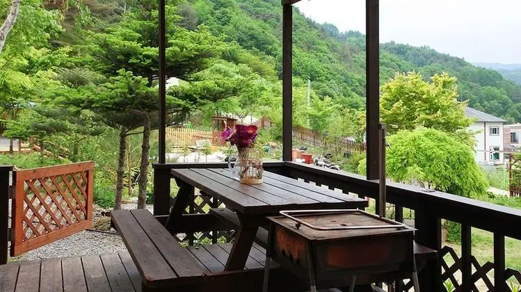 Tek Büyük Yataklı Oda (Purple)