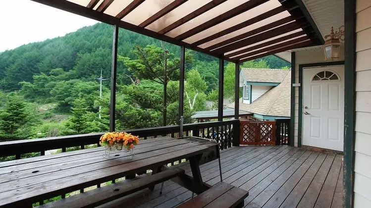 Tek Büyük Yataklı Oda (Red)