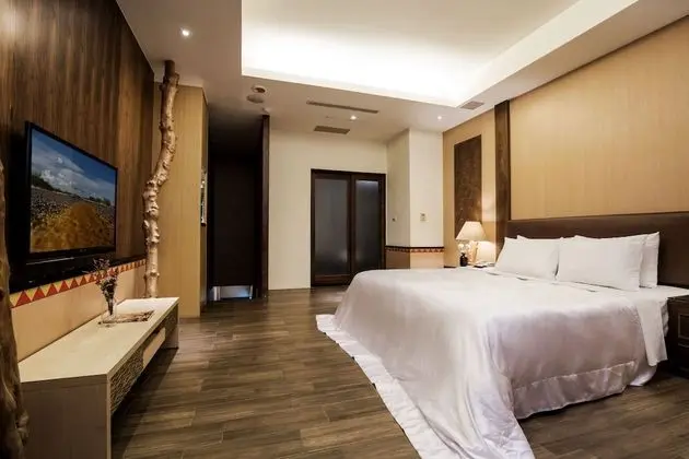 Deluxe Süit (Check-in available after 8PM for Sat.)
