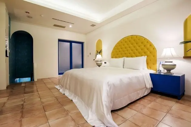 Deluxe Süit (Check-in available after 8PM for Sat.)
