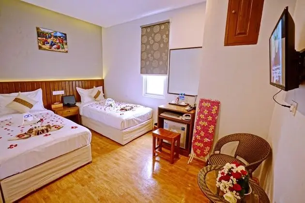 İki Ayrı Yataklı Oda, Şehir Manzaralı