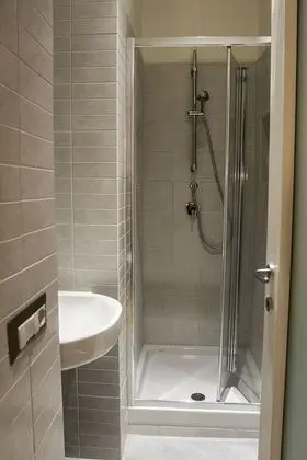 Classic Tek Büyük Yataklı Oda