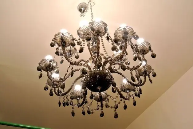 Çatı Katı (Loft), 1 En Büyük (King) Boy Yatak ve Çekyat, Küçük Mutfak