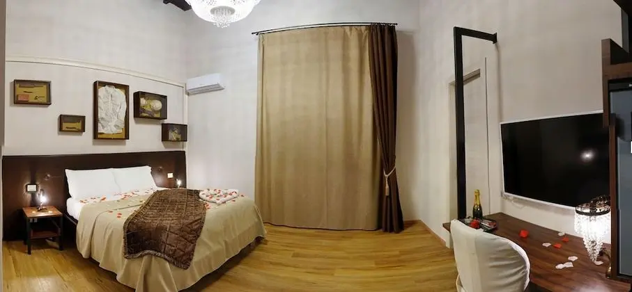 Luxury Süit, Balkon, Şehir Manzaralı (Suite 2)