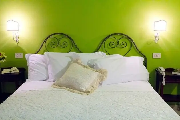 Economy Tek Büyük Yataklı Oda