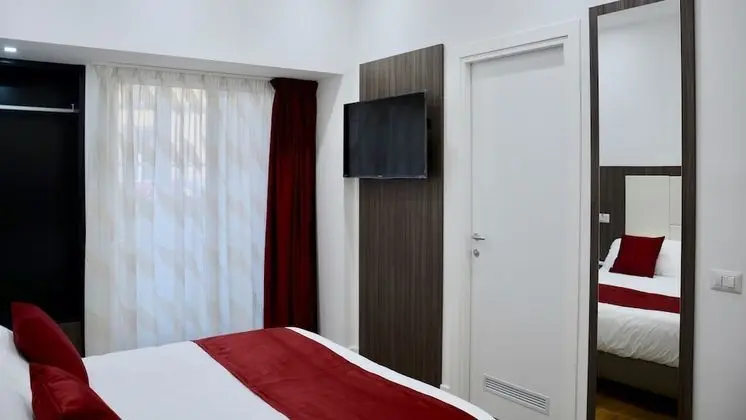 Standard Tek Büyük Yataklı Oda