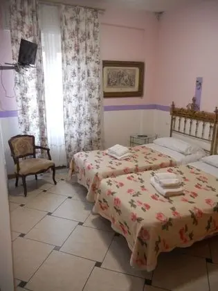 Tek Büyük veya İki Ayrı Yataklı Oda