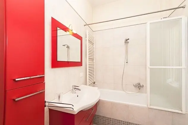 Tek Büyük veya İki Ayrı Yataklı Oda