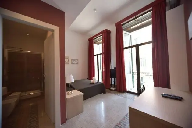 Comfort Tek Büyük veya İki Ayrı Yataklı Oda, Şehir Manzaralı