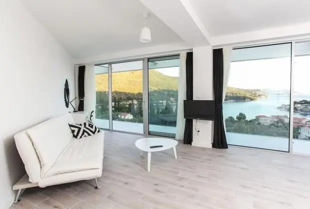 Villa (Five-Bedroom Villa with Private Pool)
