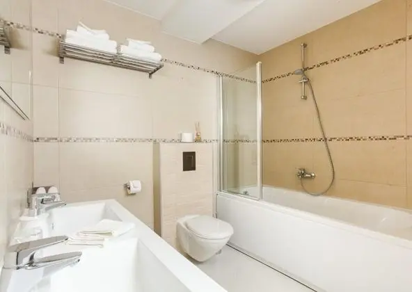 Villa (Five-Bedroom Villa with Private Pool)