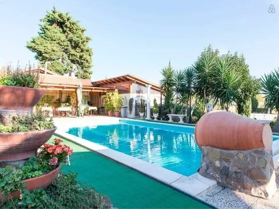 Ev, 2 Yatak Odası, Engellilere Uygun, Sigara İçilebilir