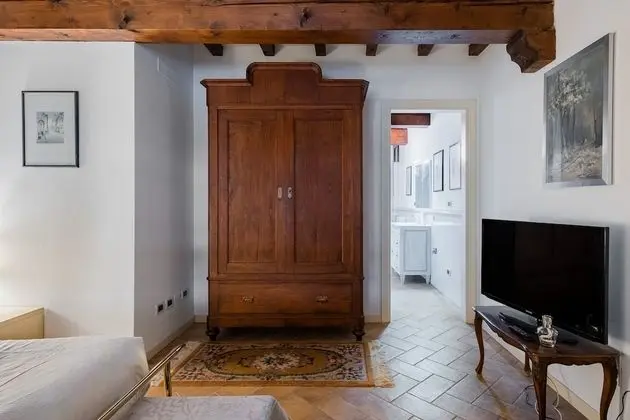 Daire, 1 Yatak Odası, 2 Banyolu, Zemin Kat